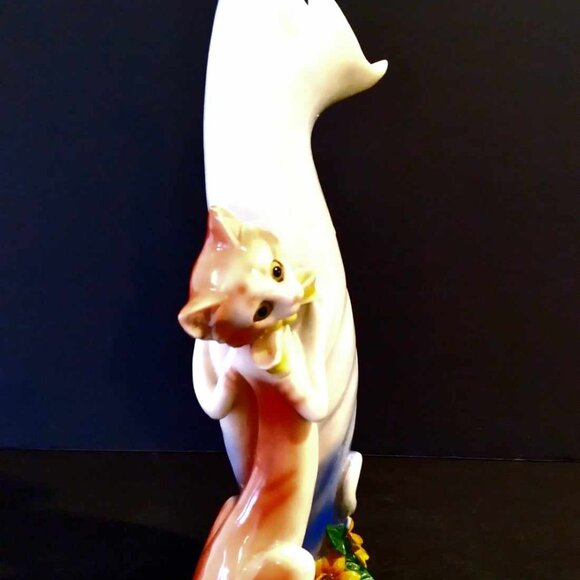 Vintage Collectible Porcelain Cat Vase - Picture 4 of 6